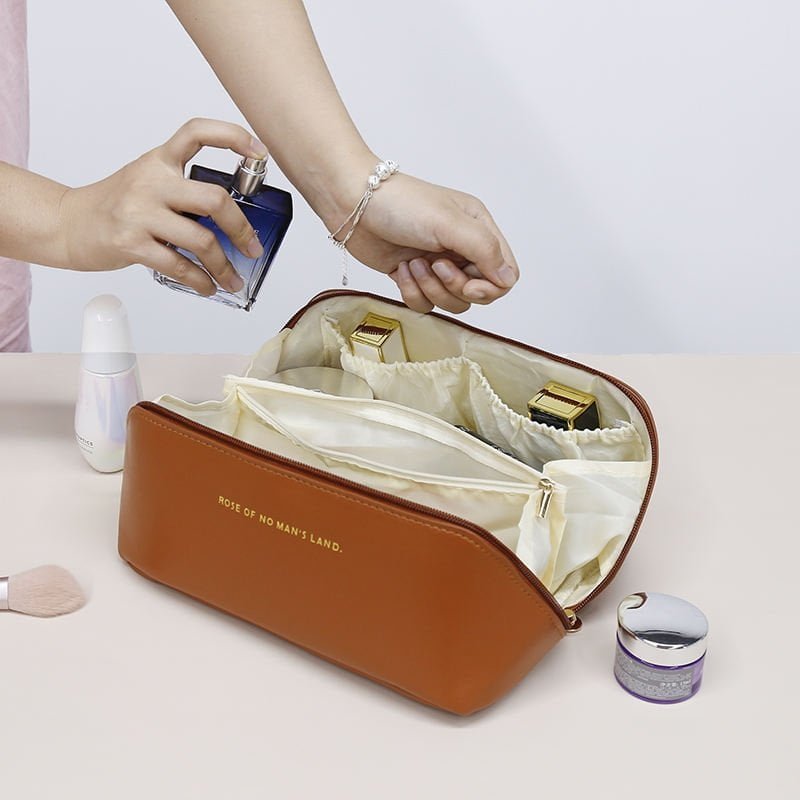 makeup cosmetic bag​