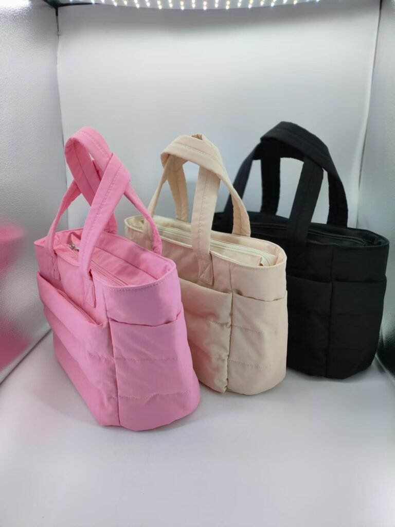Multicolored puffy bag tote​