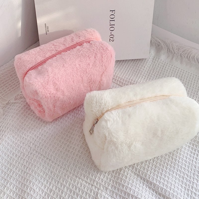 Wholesale macaron plush makeup bag gift set accessory for beauty store reseller