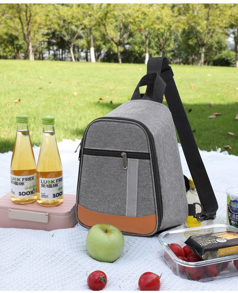 wholesale single-shoulder crossbody lunch bag thermal insulated leakproof custom logo bulk order low MOQ
