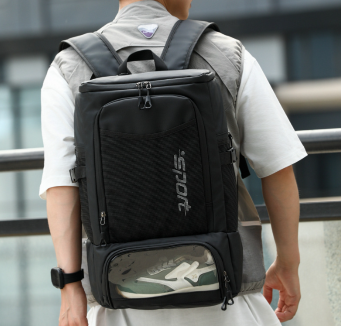 Polyester gym backpack with ventilated shoe compartment and waterproof bottom for fitness users