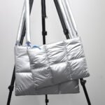 Zipper closure puffy laptop sleeve private label