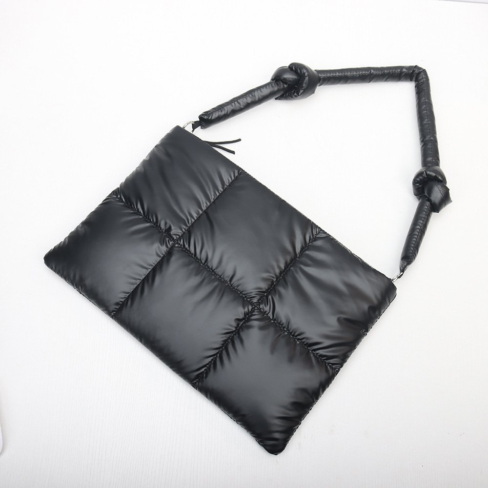 Fashion quilted puffy laptop sleeve for retail store