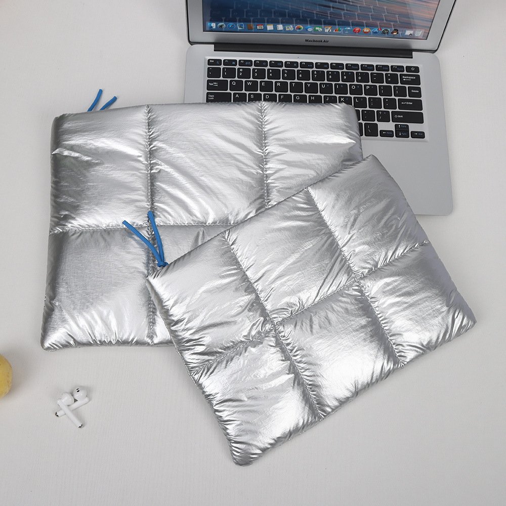 Custom logo puffy laptop sleeve bulk order