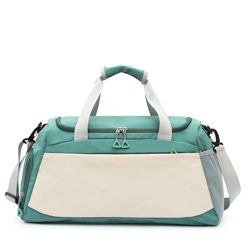 unisex sports gear bag with wide shoulder belt separate shoe pocket